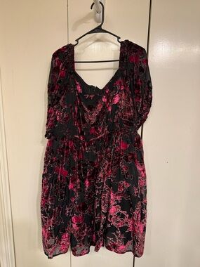 Torrid Black and Magenta Floral Velvet Midi Babydoll Dress